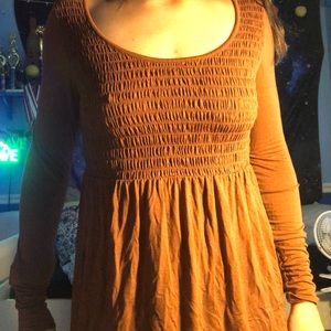 Ruffled long sleeve top